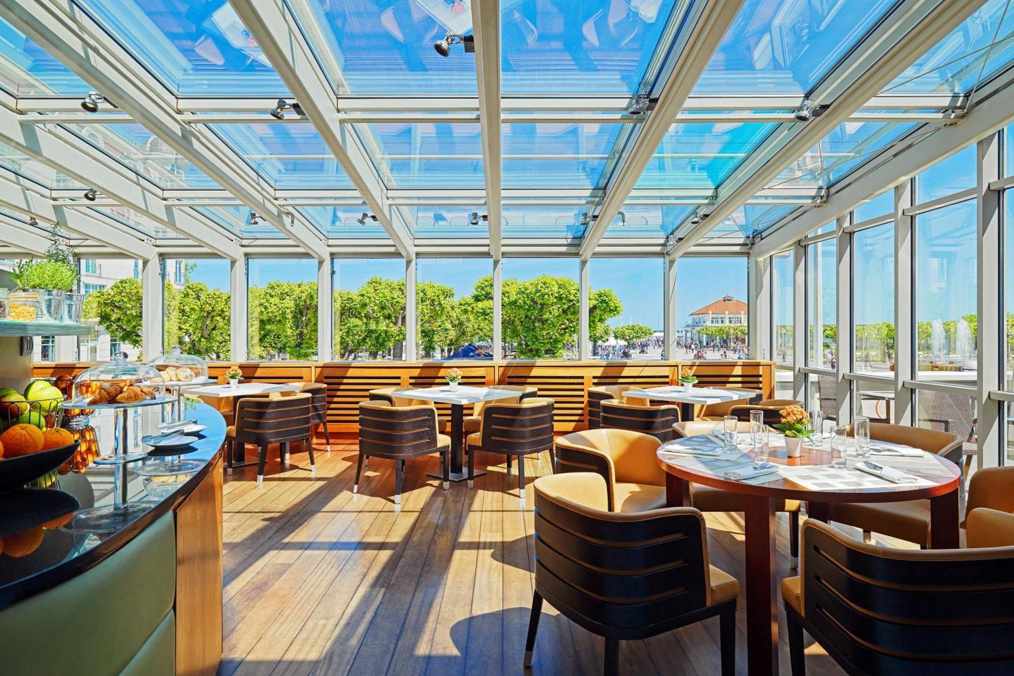 Sheraton Sopot Hotel Kültér fotó The restaurant