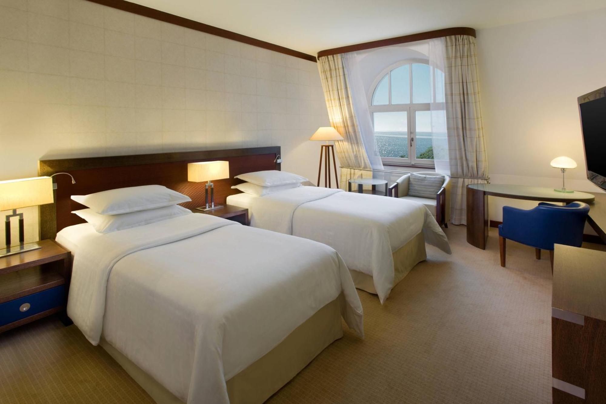 Sheraton Sopot Hotel Kültér fotó A room at the hotel